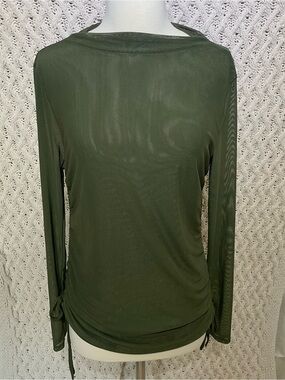 Blue Blossom Women’s woman Olive Long Sleeve Drawstring Top size L
